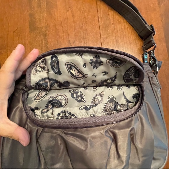 LUG Mambo Crossbody Bag - Picture 7 of 11